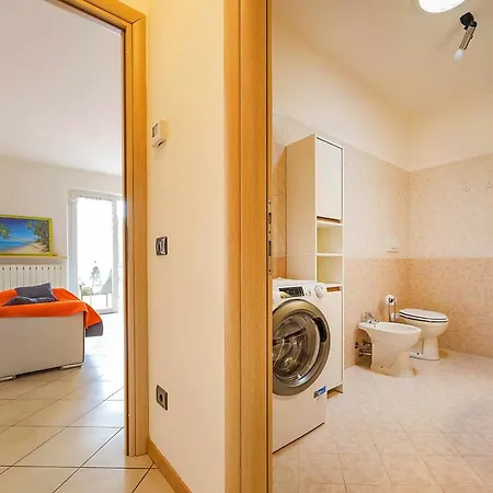 La Terrazza Moderno Con Terrazza E Garagewifi Apartamento