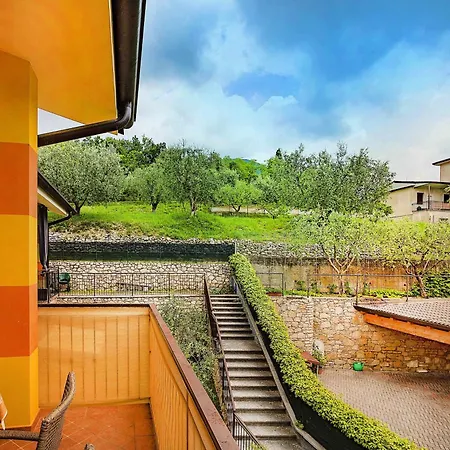 La Terrazza Moderno Con Terrazza E Garagewifi Apartamento *